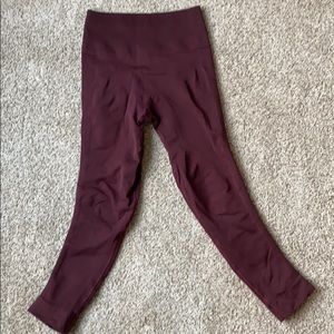 Lululemon zone in crop